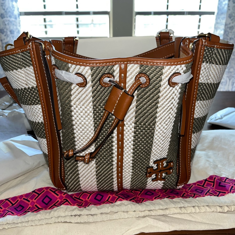 NWT - TORY BURCH McGraw Stripe Drawstring Satchel